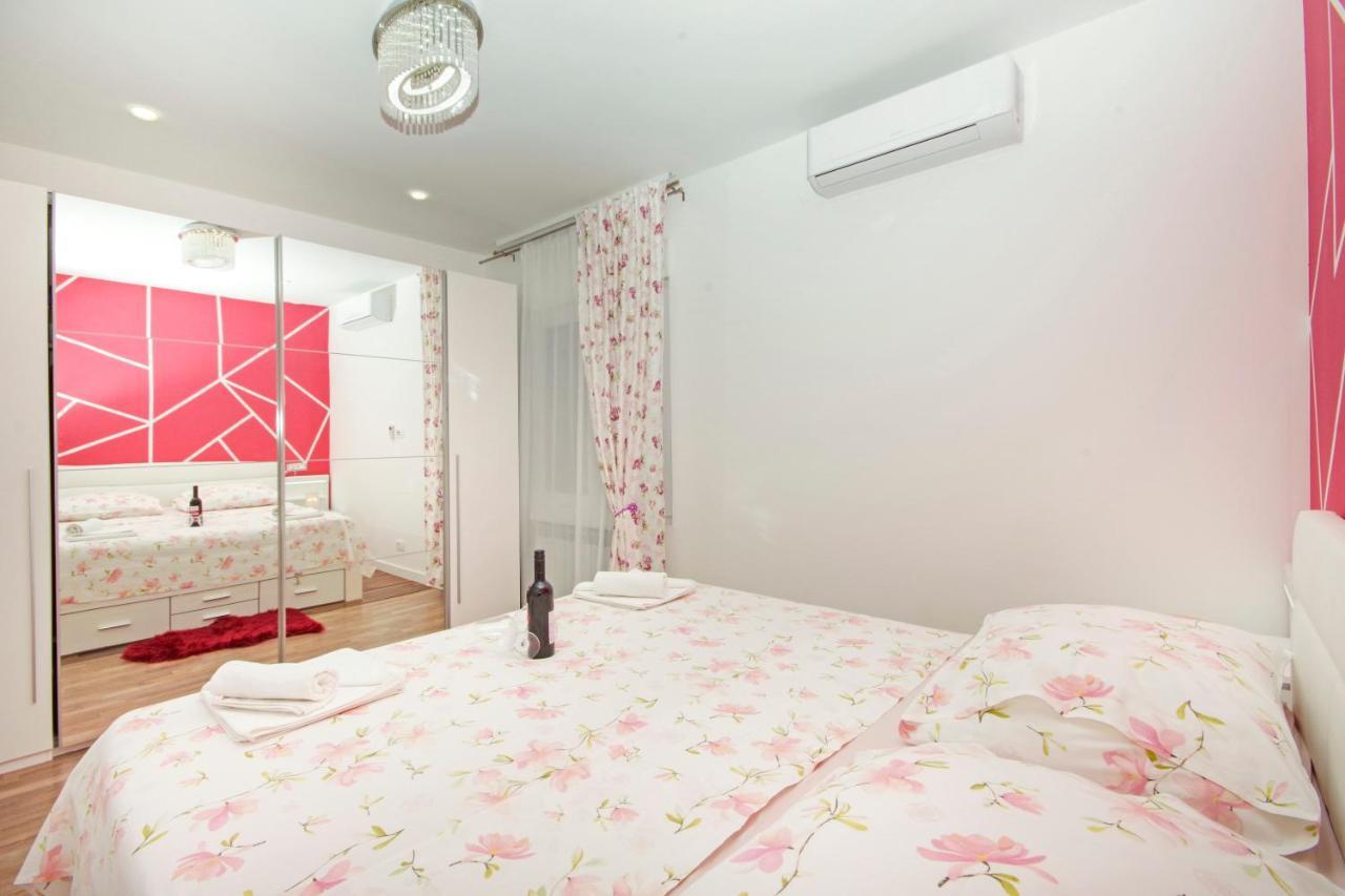 Villa Naomi Спліт Екстер'єр фото