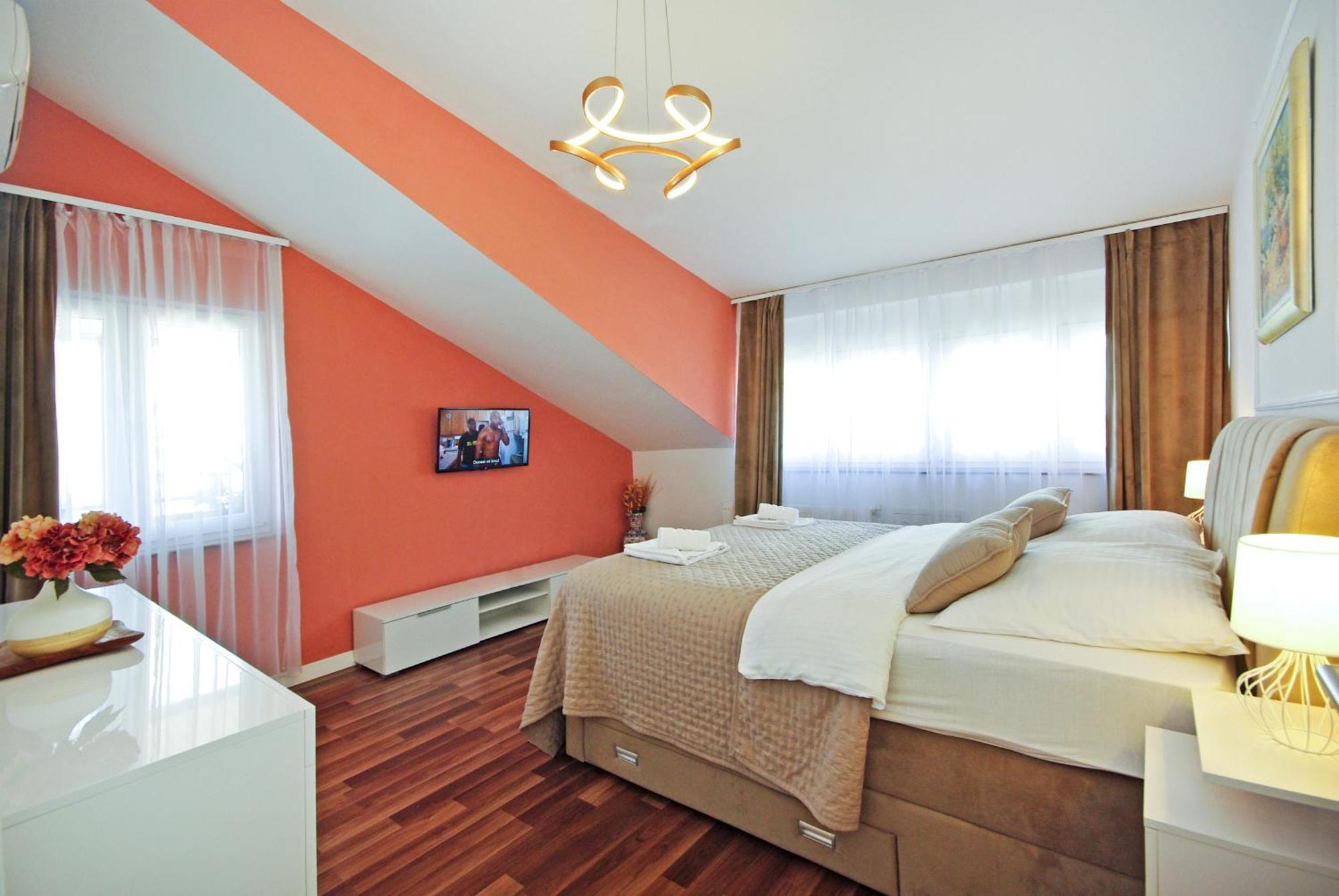 Villa Naomi Спліт Екстер'єр фото